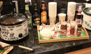 How to Accessorize for a Holiday Party with Style How to Accessorize for a Holiday Party with Style