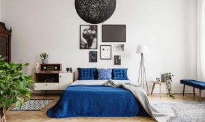 Clock Placement Ideas to Balance Your Wall for Style Clock Placement Ideas to Balance Your Wall for Style