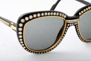 Luxury Sunglasses Brands Review Elevate Your Style
