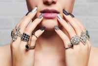 What Are The Must-Have Accessories For Any Fashionista